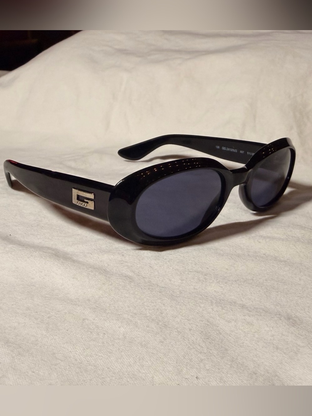 Gucci Black Oval Sunglasses with G - 90s Y2K